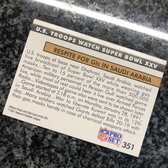 Rare Pro Set 1991 “US Troops” Iraqi War Super Bowl #351 football card!! - Picture 2 of 2